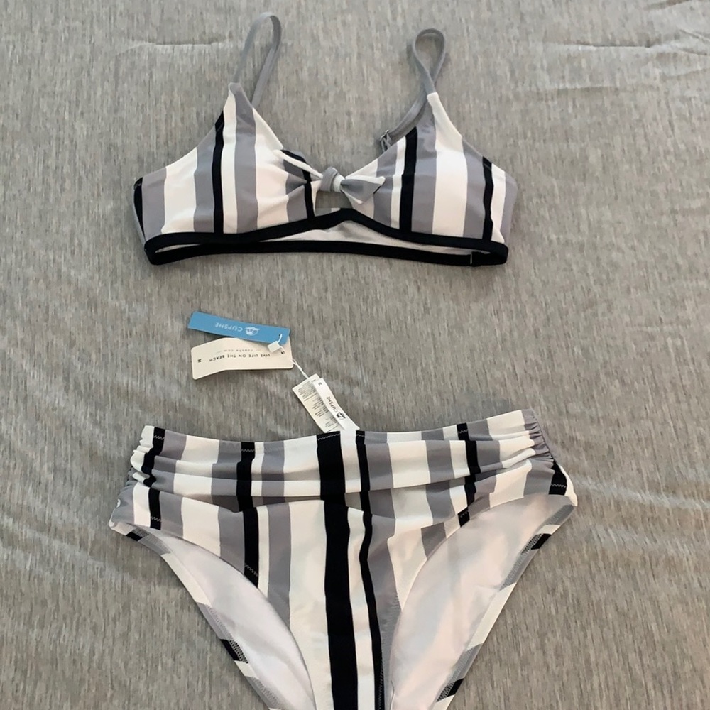 Cupshe high-waisted bikini - NWT. Never worn